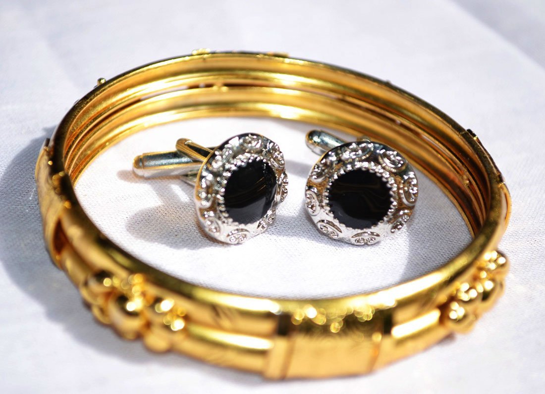 What Makes ring shine metal money fashion bangle That Different